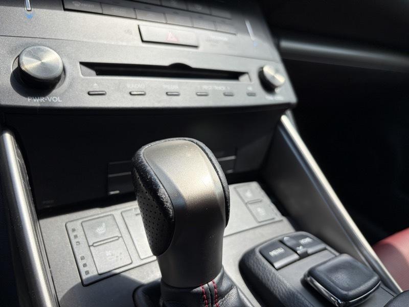 Lexus IS 300 AWD 2016
