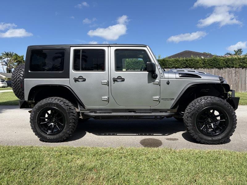 Jeep Wrangler JK Unlimited Sport 4WD 2018