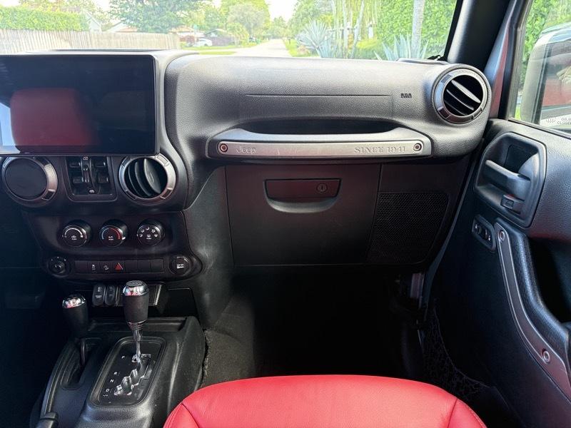 Jeep Wrangler JK Unlimited Sport 4WD 2018