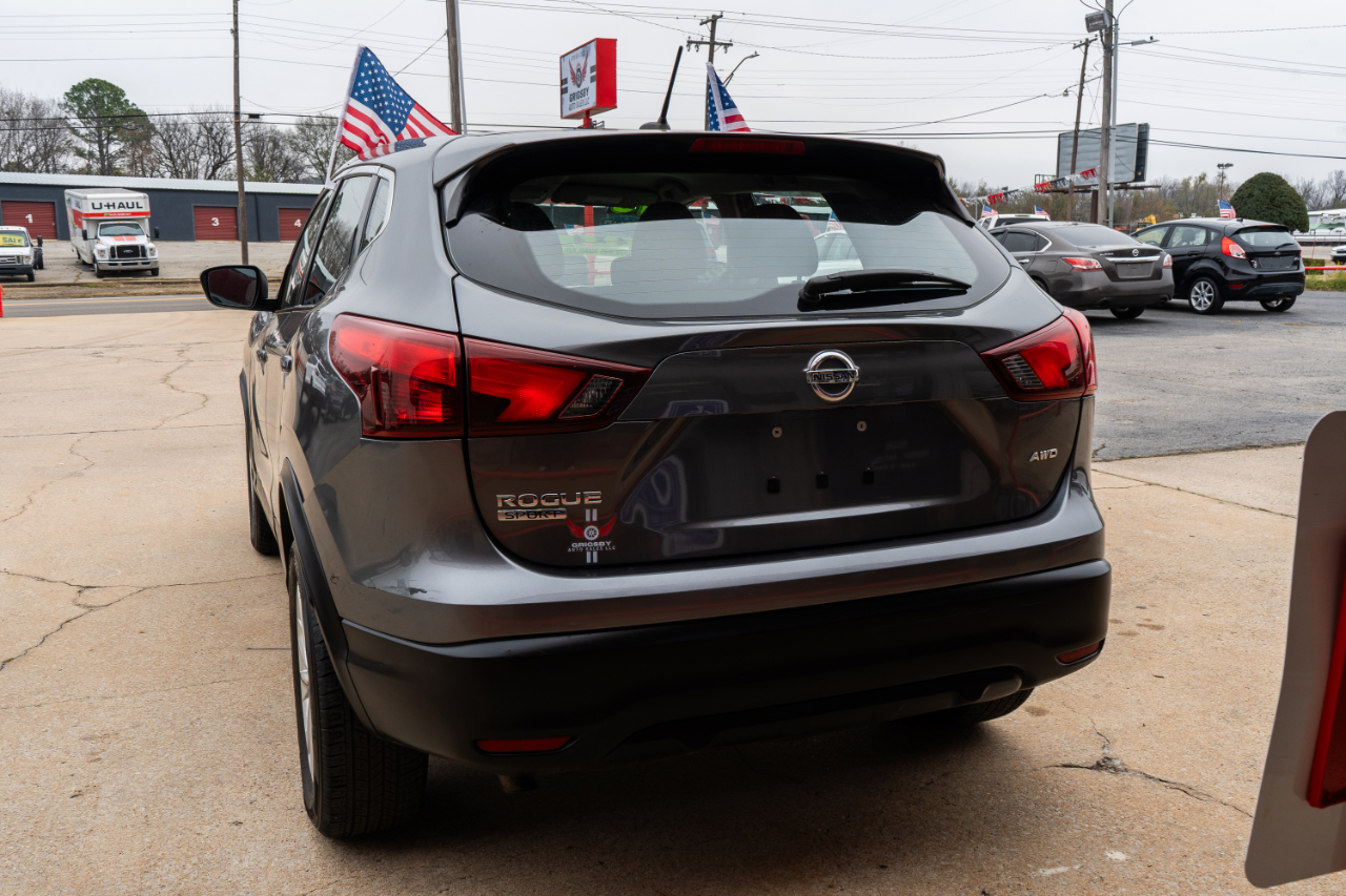 Nissan Rogue Sport S AWD 2017