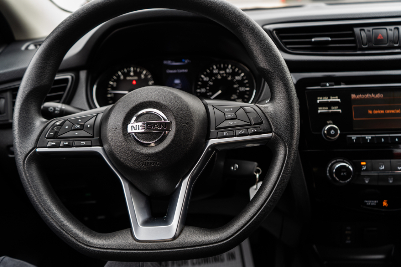 Nissan Rogue Sport S AWD 2017