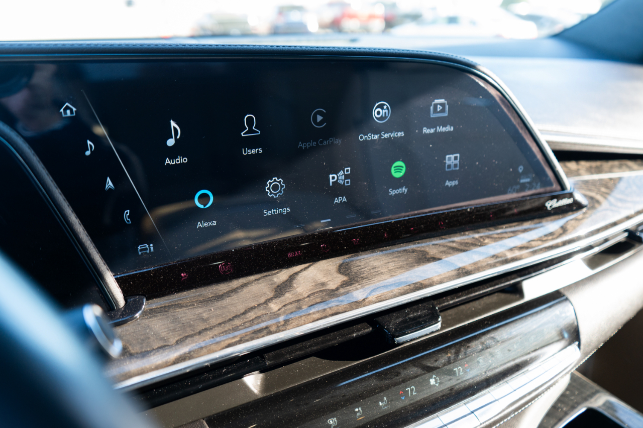 Cadillac Escalade Premium Luxury AWD 2024