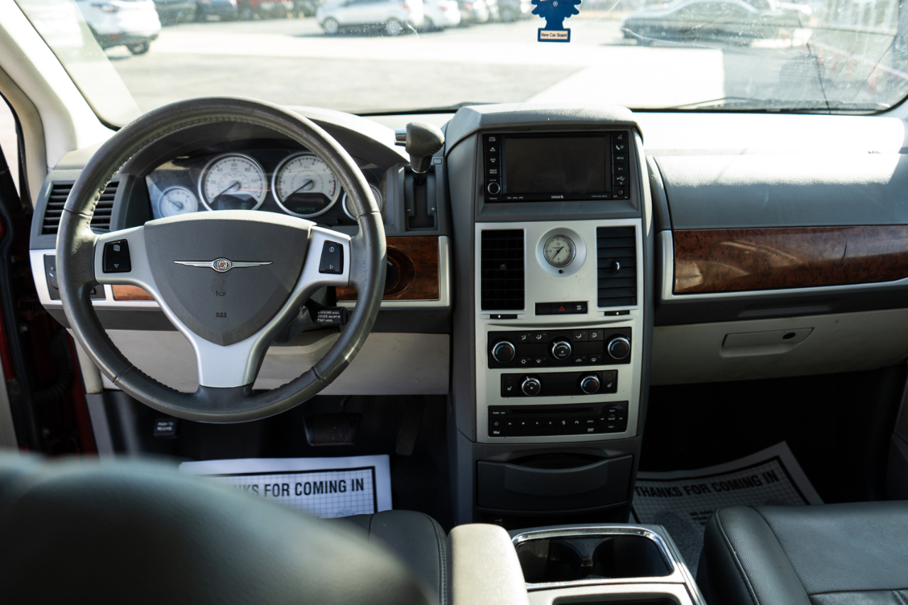 Chrysler Town & Country Touring 2009