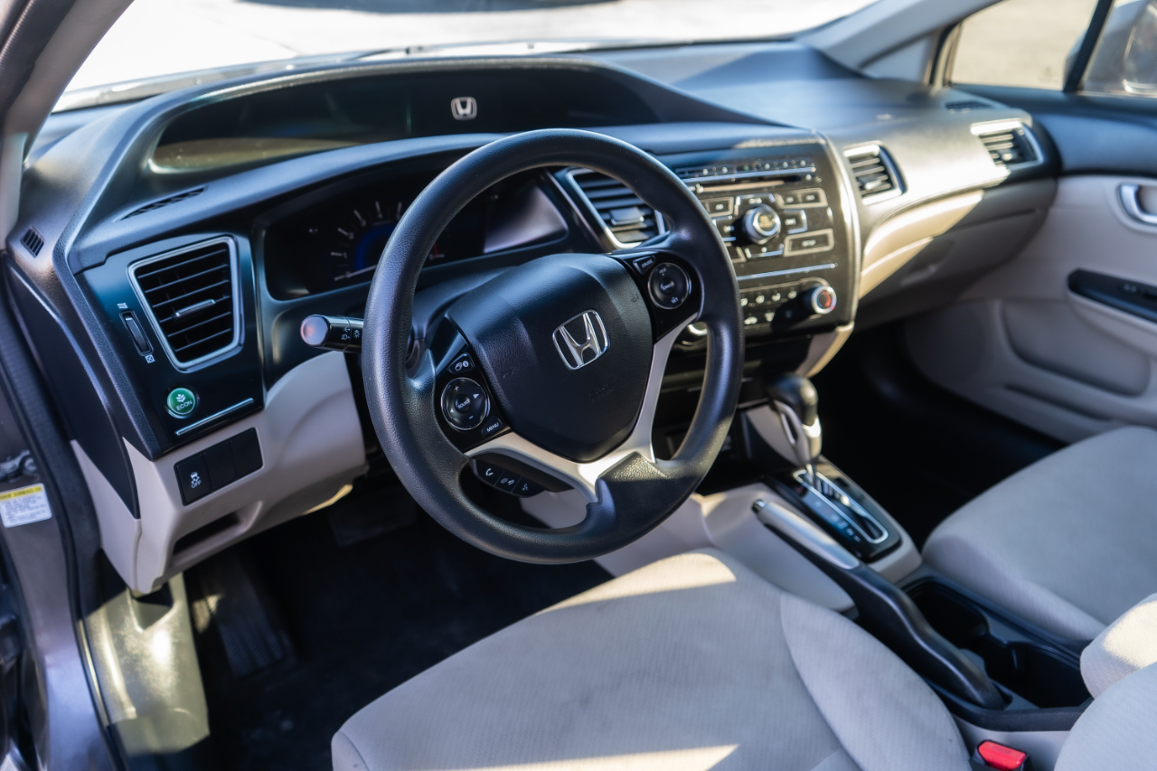 Honda Civic LX Sedan 5-Speed AT 2013