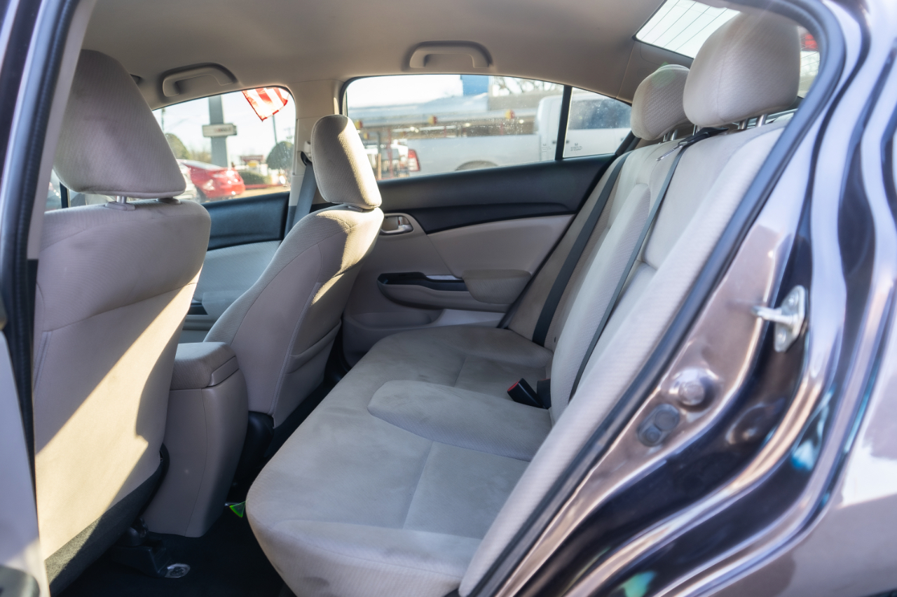 Honda Civic LX Sedan 5-Speed AT 2013