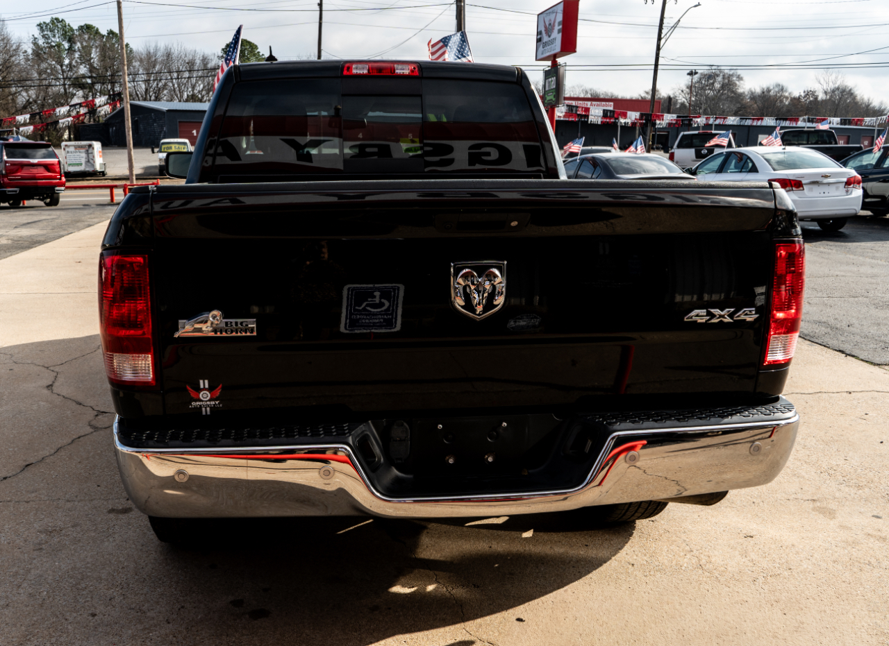 RAM 1500 SLT Crew Cab SWB 4WD 2017