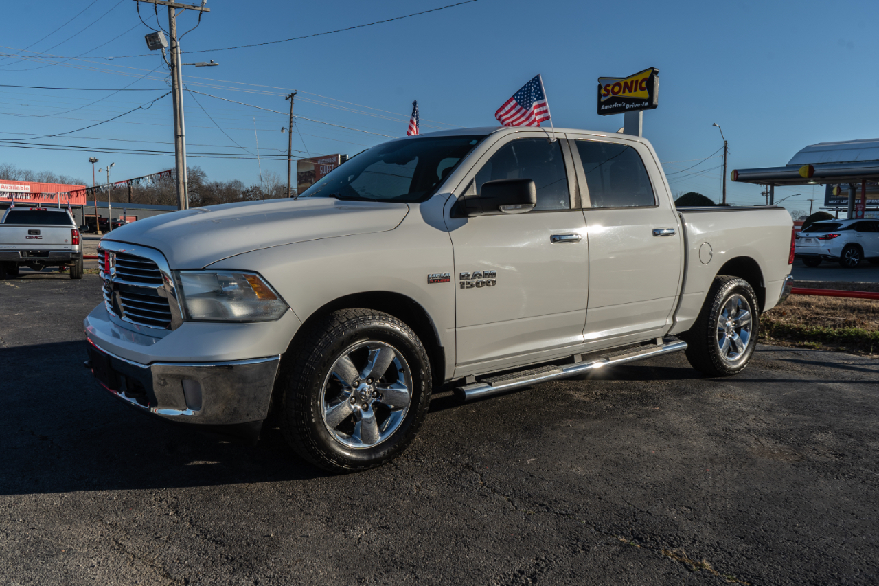 RAM 1500 SLT Crew Cab SWB 4WD 2014
