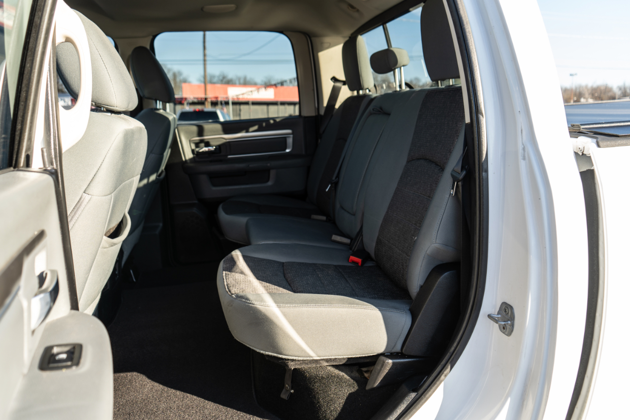 RAM 1500 SLT Crew Cab SWB 4WD 2014