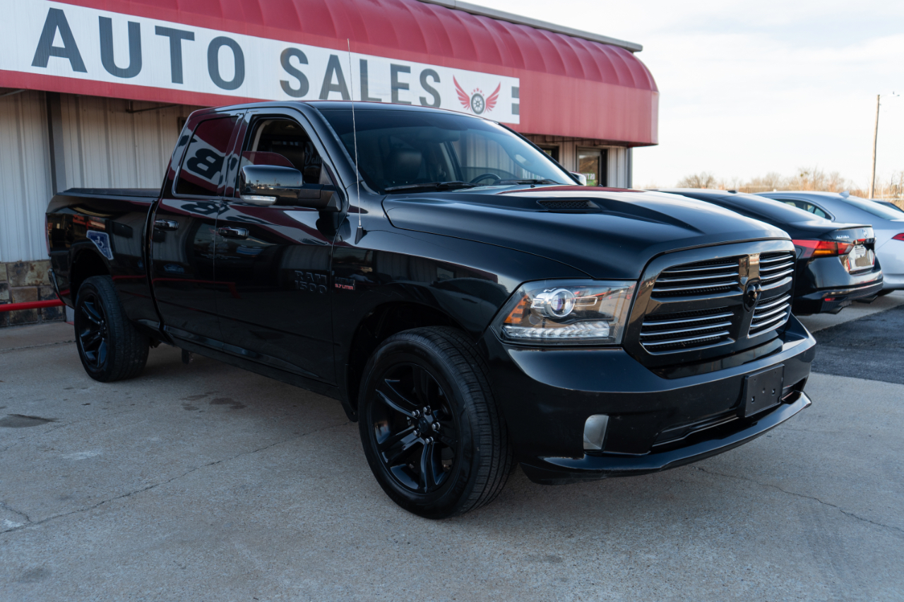 RAM 1500 Sport Quad Cab 4WD 2016