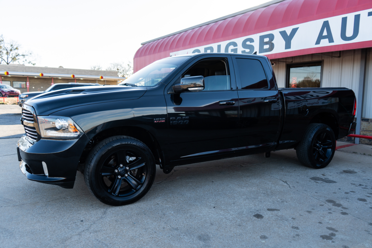 RAM 1500 Sport Quad Cab 4WD 2016