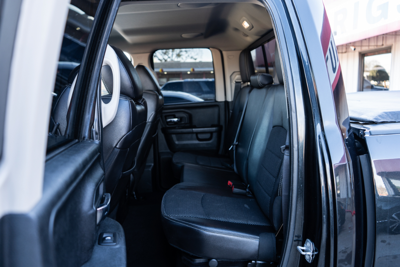 RAM 1500 Sport Quad Cab 4WD 2016