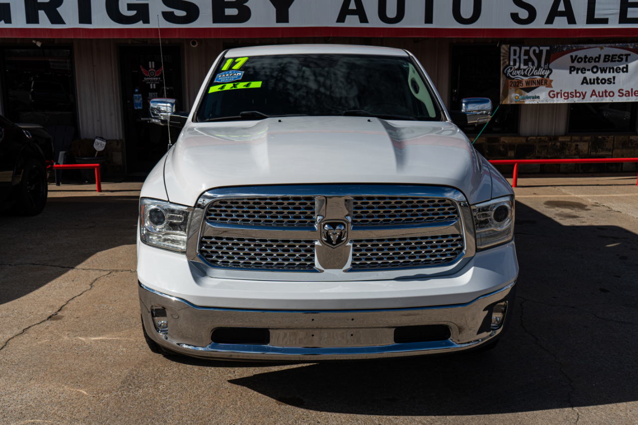 RAM 1500 Laramie Crew Cab SWB 4WD 2017