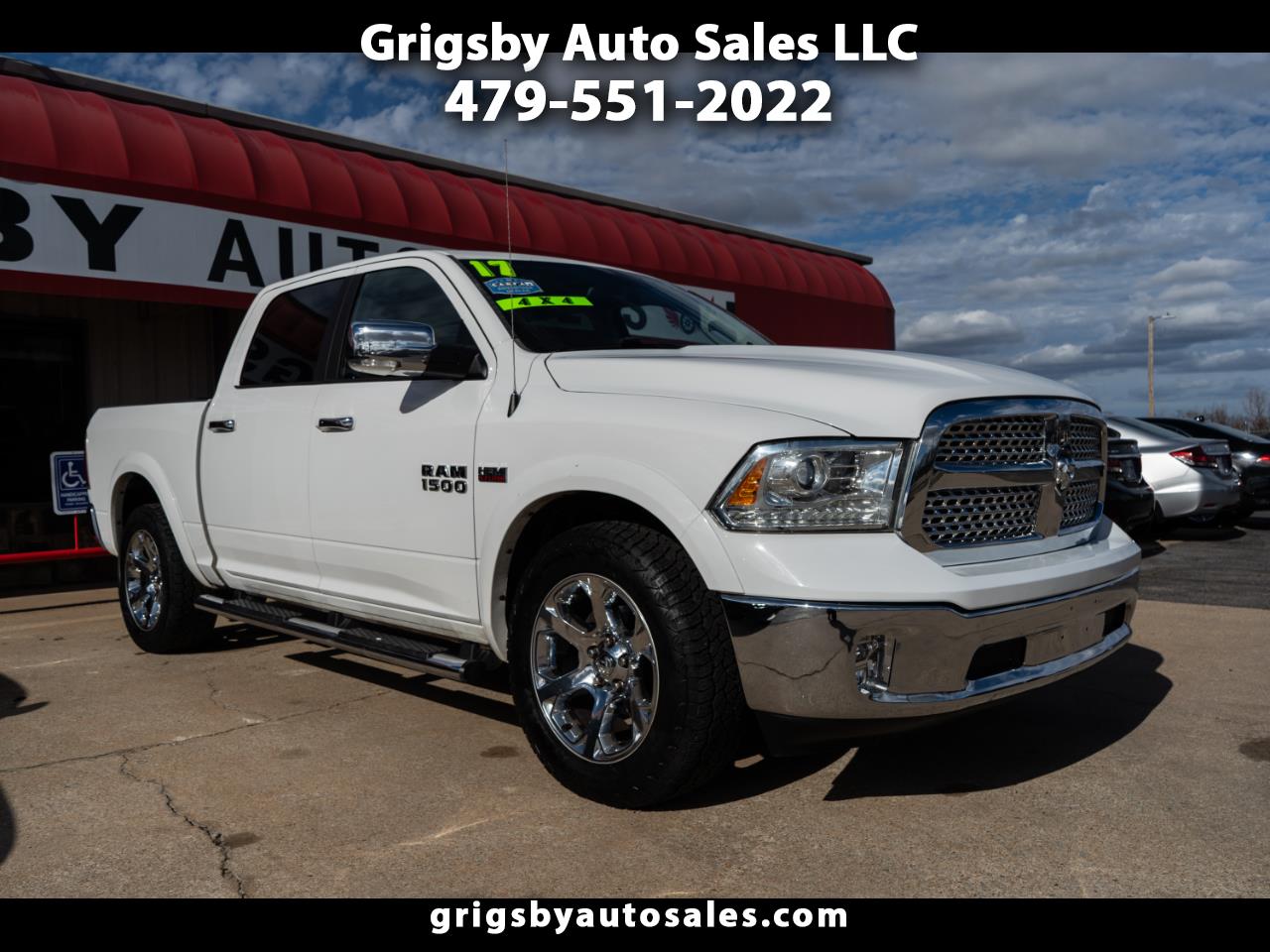 2017 RAM 1500 Laramie Crew Cab SWB 4WD