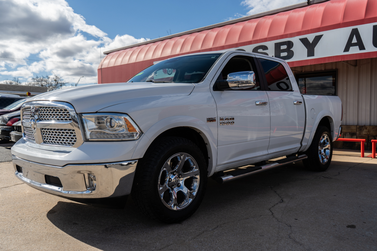 RAM 1500 Laramie Crew Cab SWB 4WD 2017