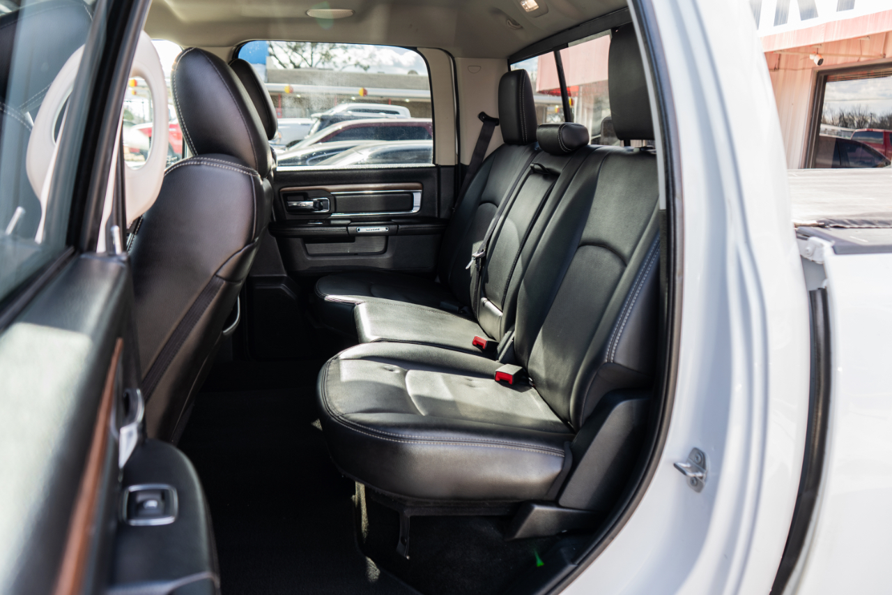 RAM 1500 Laramie Crew Cab SWB 4WD 2017