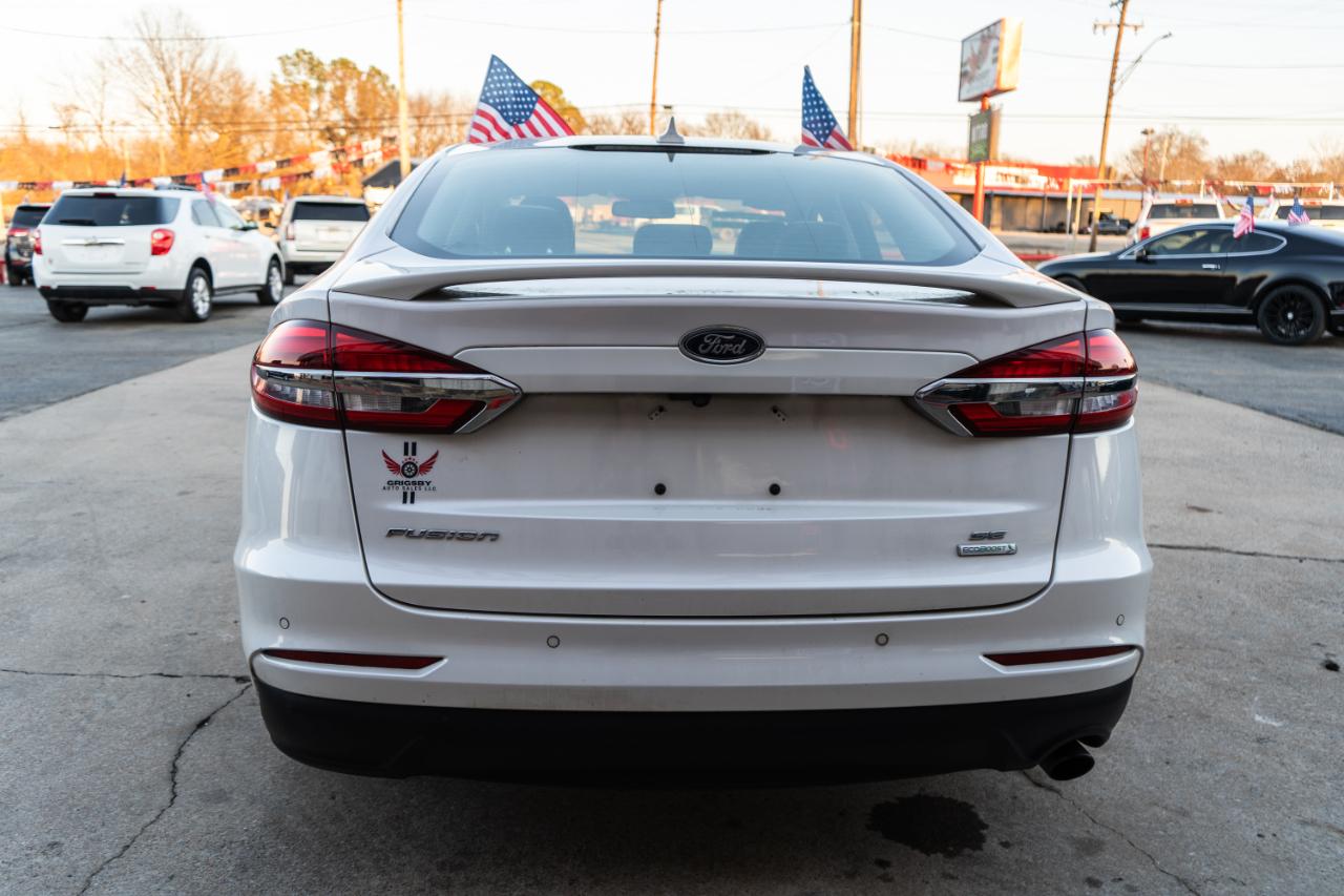 Ford Fusion SE 2020