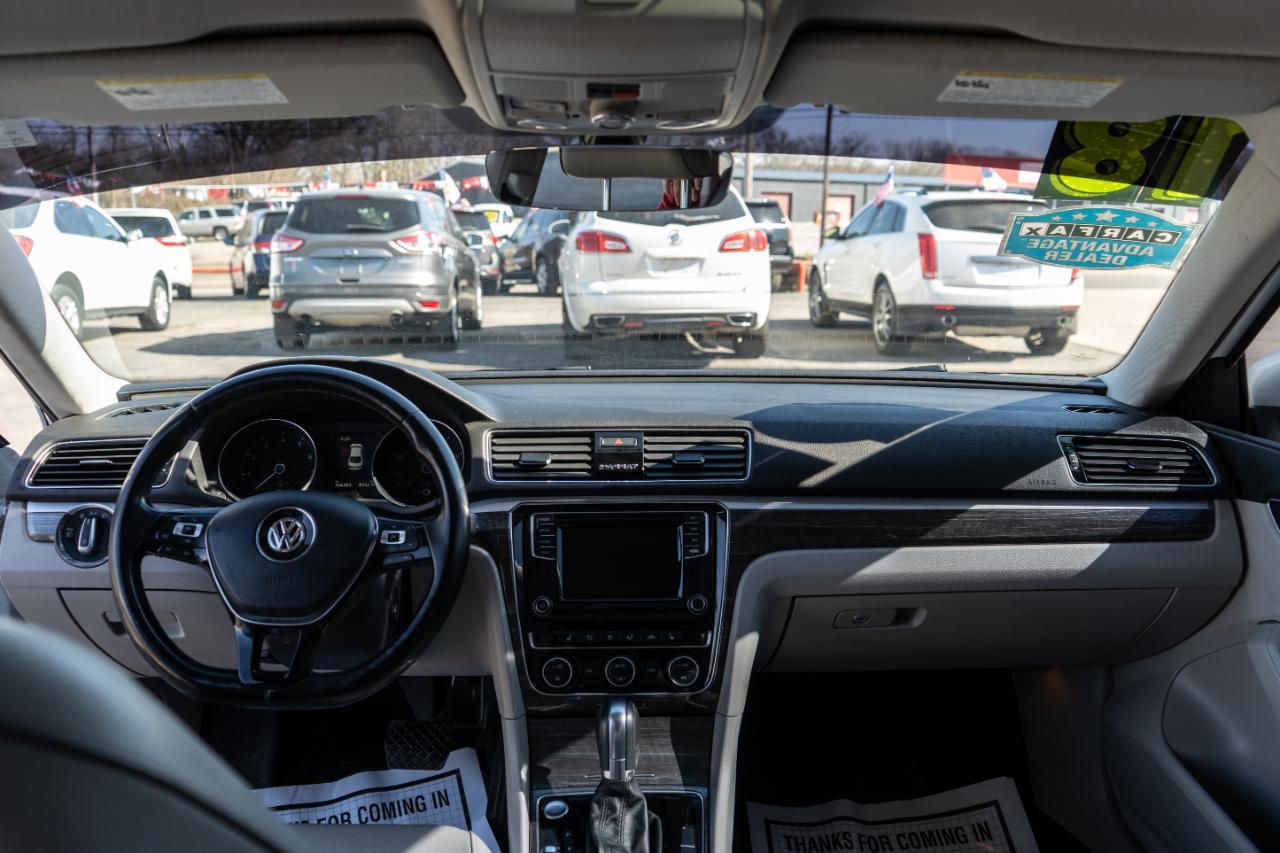 Volkswagen Passat SE 2018