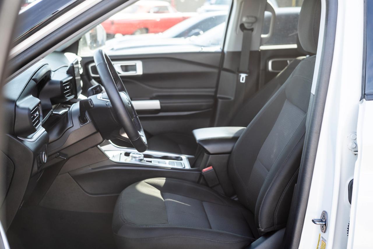 Ford Explorer XLT 2023