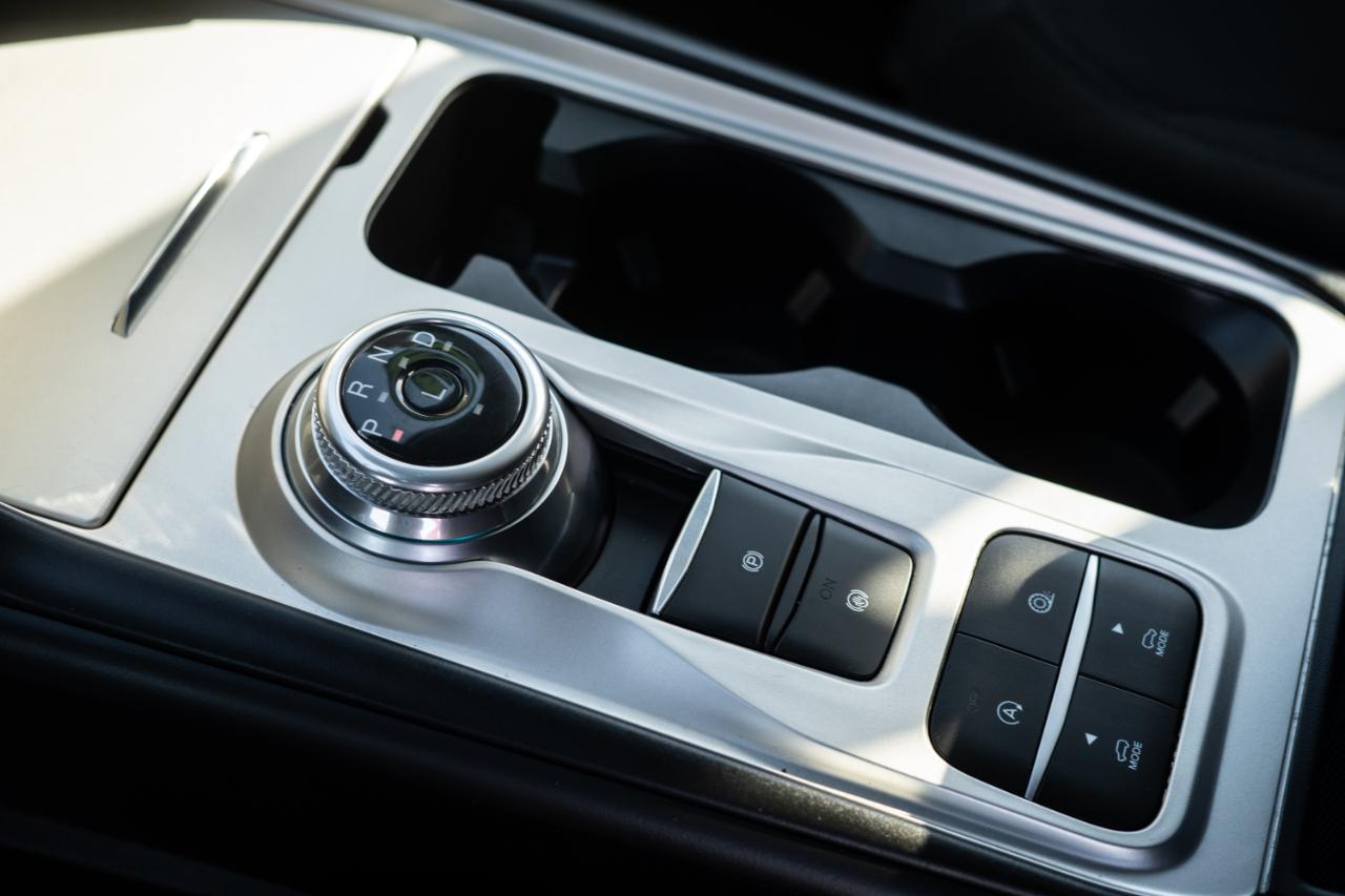 Ford Explorer XLT 2023