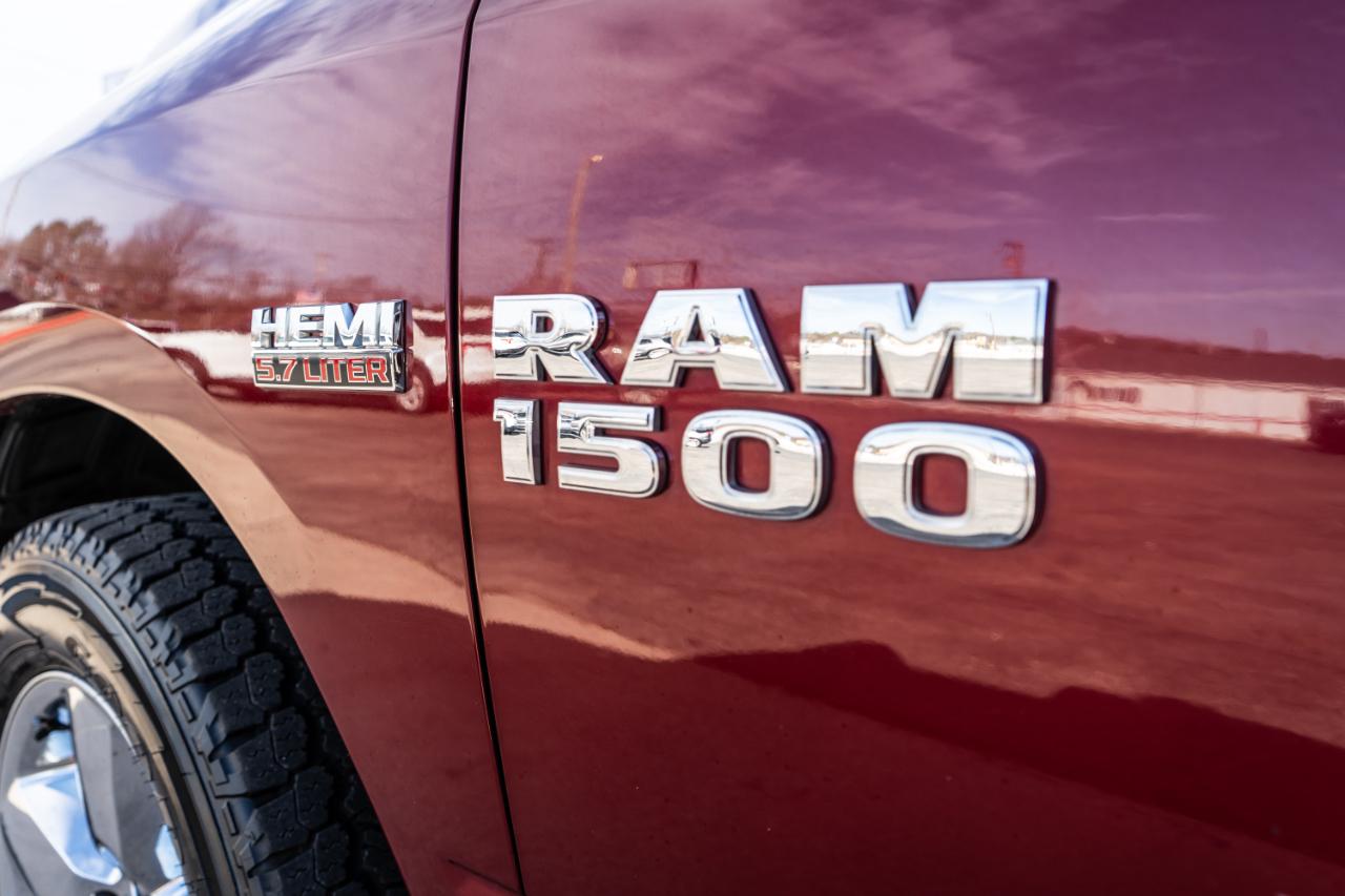 RAM 1500 SLT Crew Cab SWB 2WD 2015