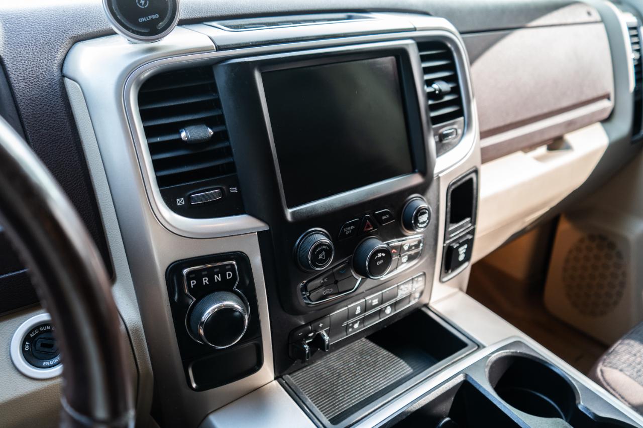 RAM 1500 SLT Crew Cab SWB 2WD 2015