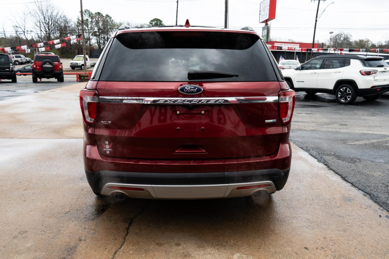 Ford Explorer XLT 4WD 2016