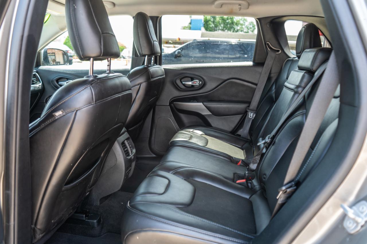 Jeep Cherokee Latitude Plus FWD 2019