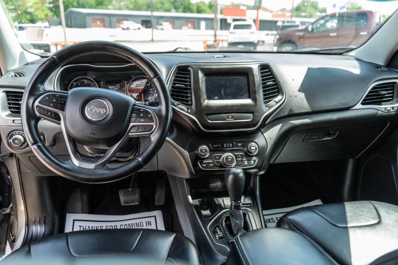 Jeep Cherokee Latitude Plus FWD 2019