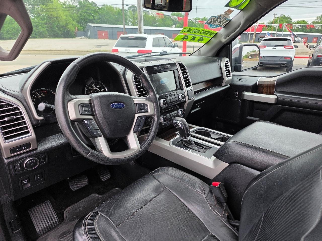 Ford F-150 Lariat SuperCrew 5.5-ft. Bed 4WD 2016