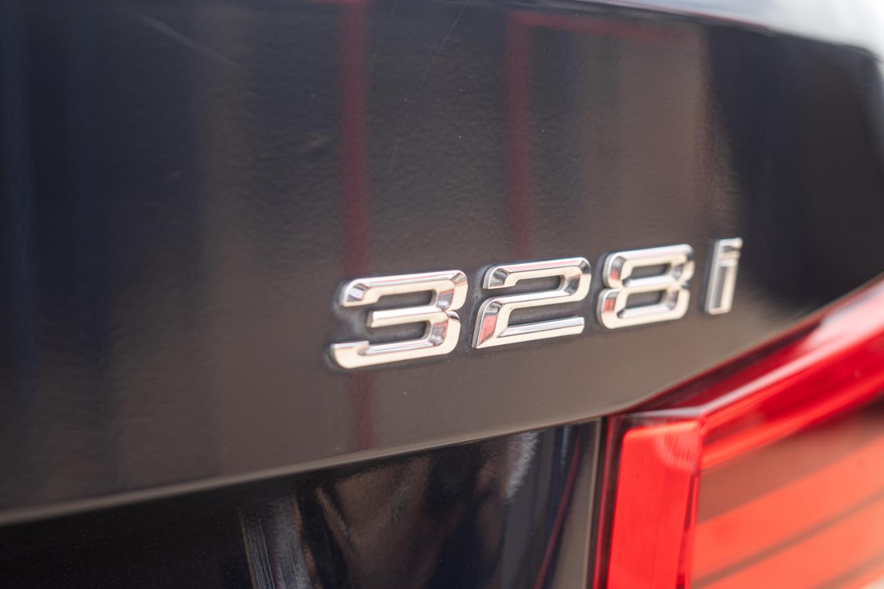 BMW 3-Series 328i SULEV 2016