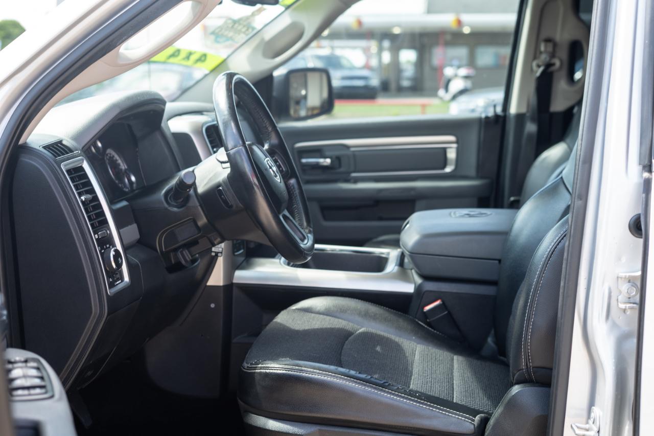 RAM 1500 SLT Crew Cab SWB 4WD 2017