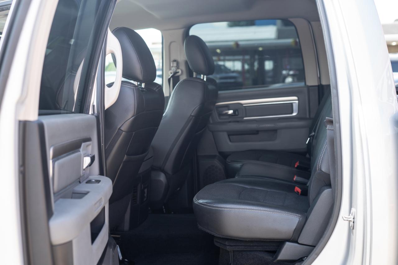 RAM 1500 SLT Crew Cab SWB 4WD 2017