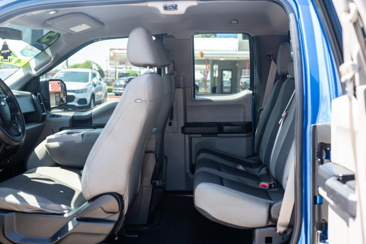 Ford F-150 4WD SuperCab 145" XL 2015