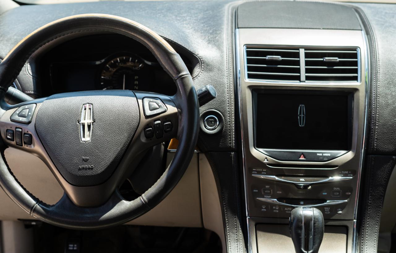 Lincoln MKX FWD 4dr 2012