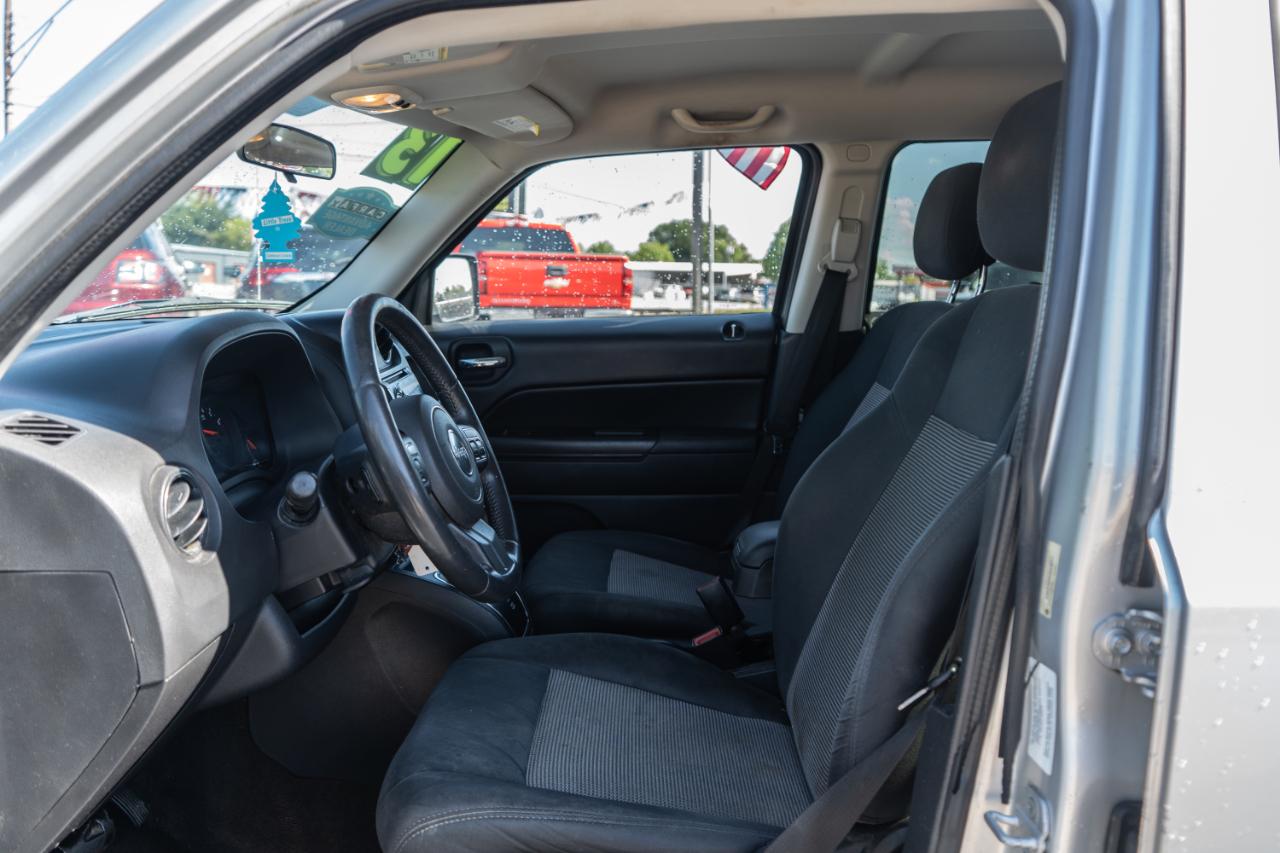 Jeep Patriot FWD 4dr Latitude 2013