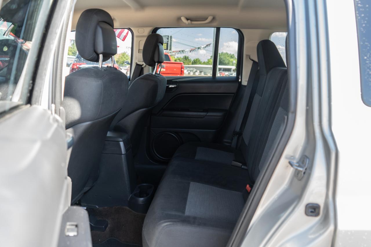 Jeep Patriot FWD 4dr Latitude 2013