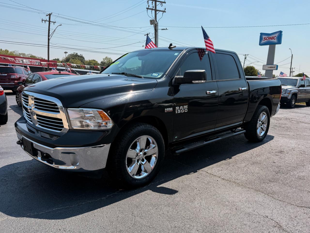 RAM 1500 4WD Crew Cab 140.5" Big Horn 2016