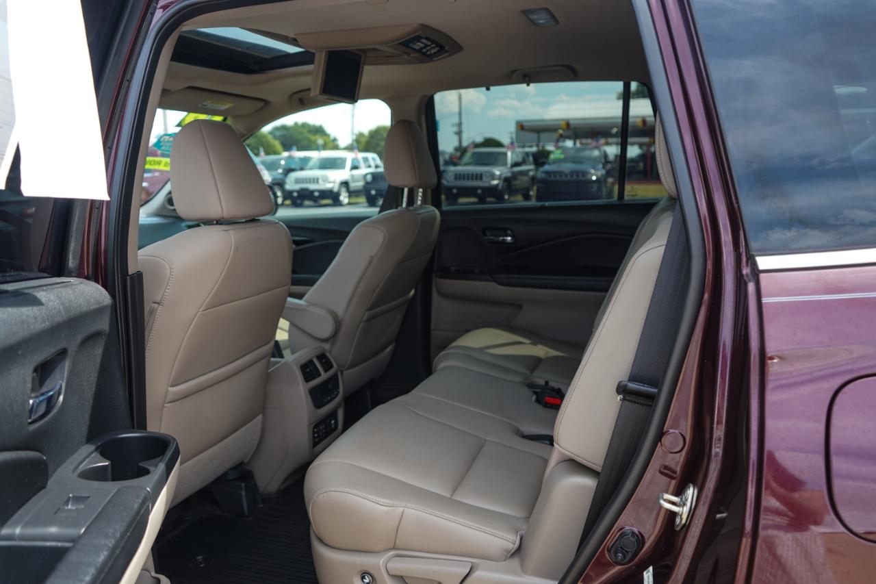 Honda Pilot 2WD 4dr Touring w/RES & Navi 2016