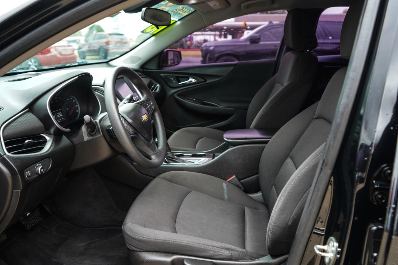 Chevrolet Malibu 4dr Sdn LS w/1LS 2018