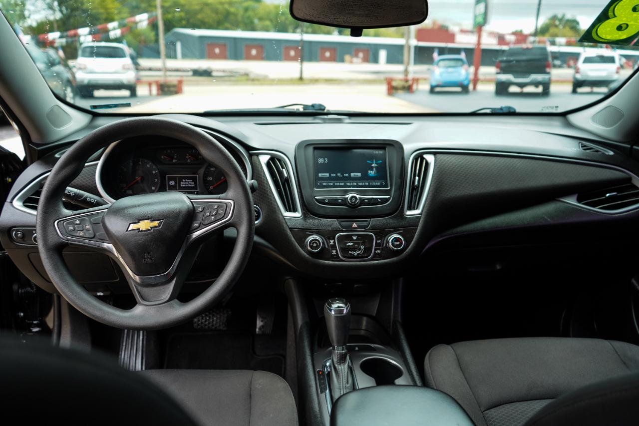 Chevrolet Malibu 4dr Sdn LS w/1LS 2018