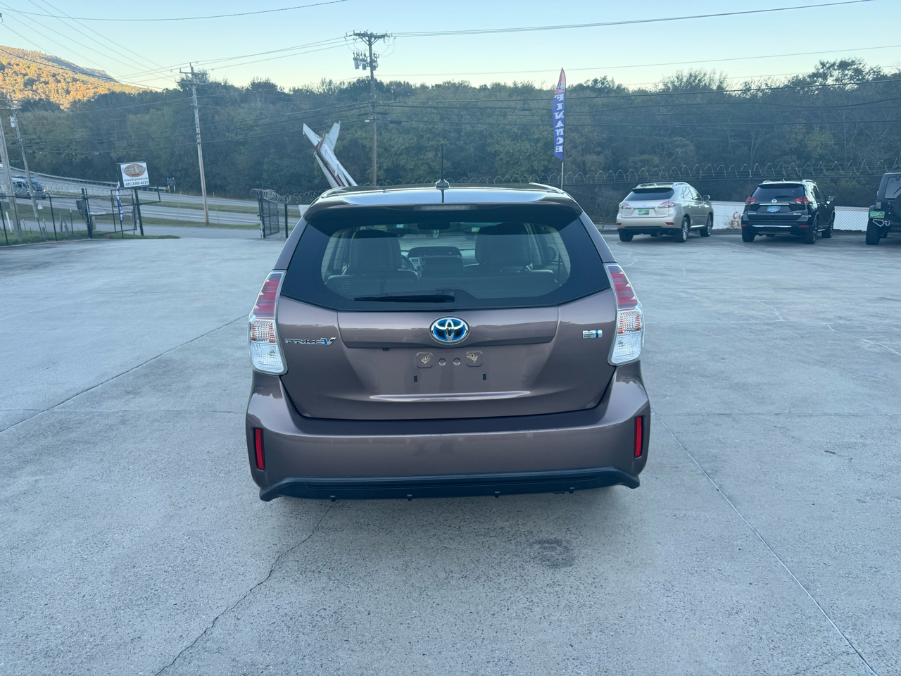 Toyota Prius V Five 2017