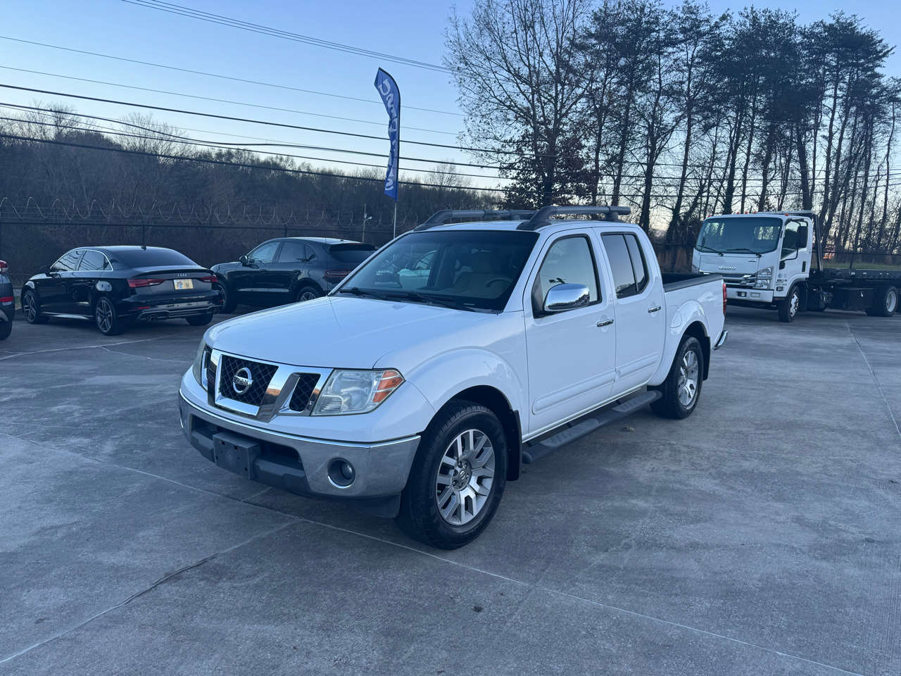 Nissan Frontier LE Crew Cab 2WD 2009