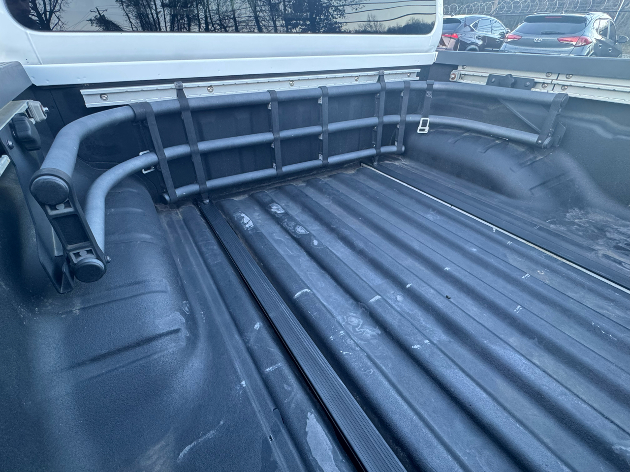 Nissan Frontier LE Crew Cab 2WD 2009