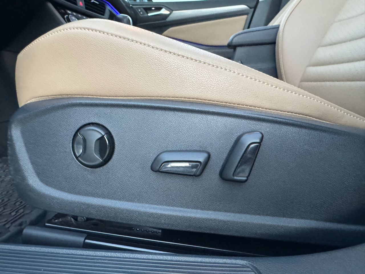 Volkswagen Jetta 1.4T SEL 8A 2021