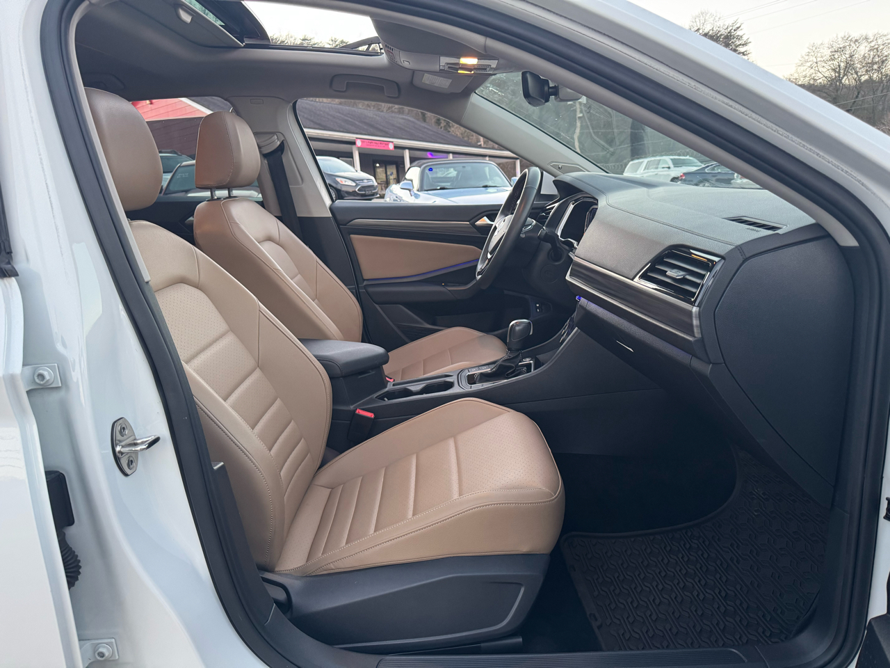 Volkswagen Jetta 1.4T SEL 8A 2021