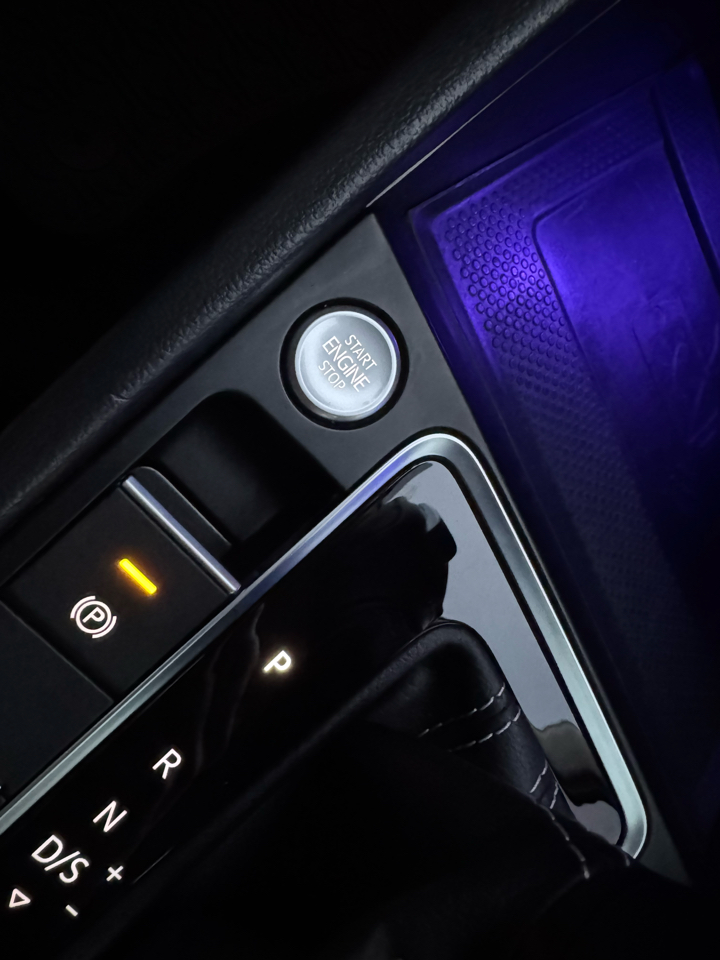 Volkswagen Jetta 1.4T SEL 8A 2021