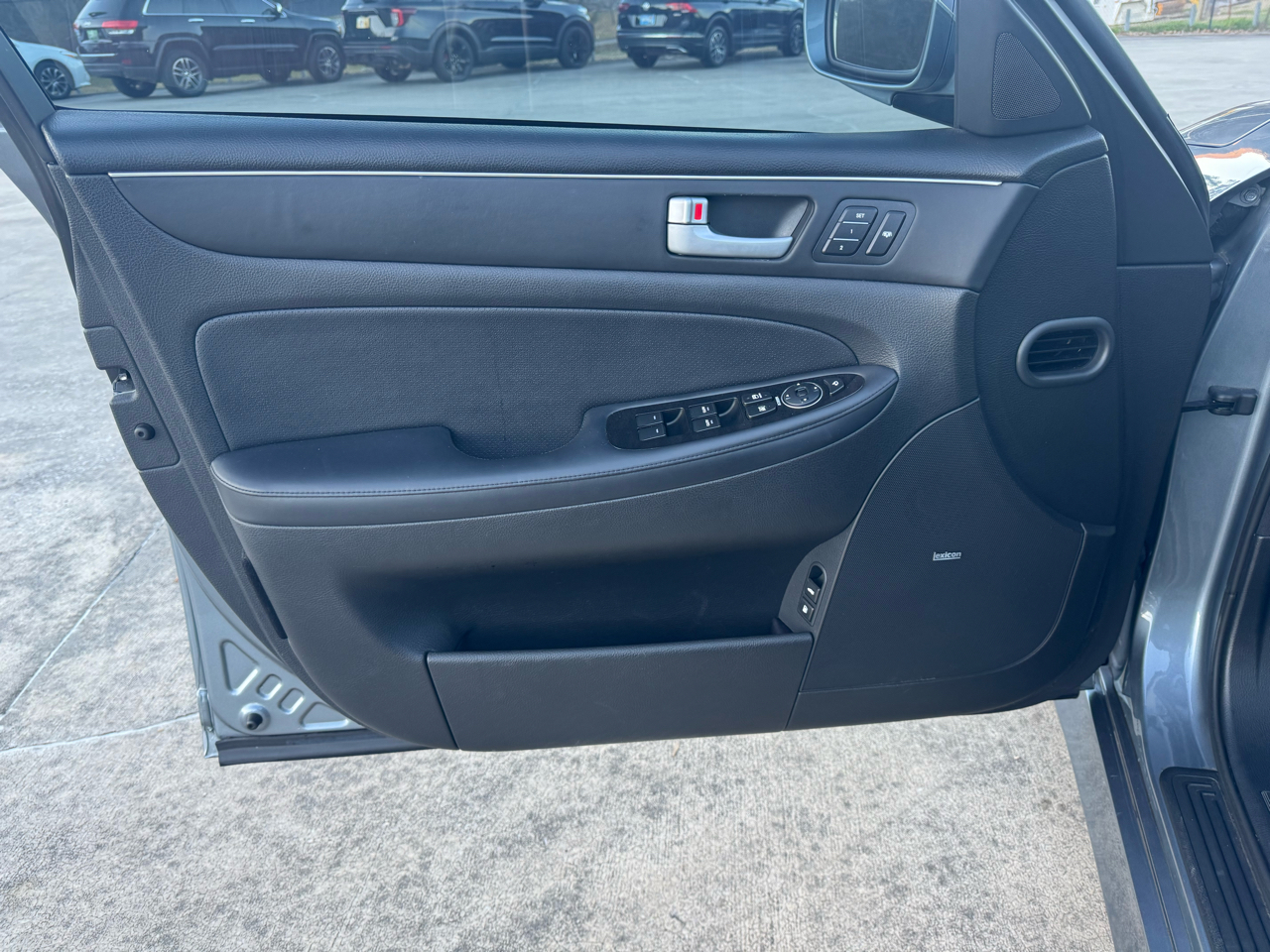 Hyundai Genesis 3.8L 2014