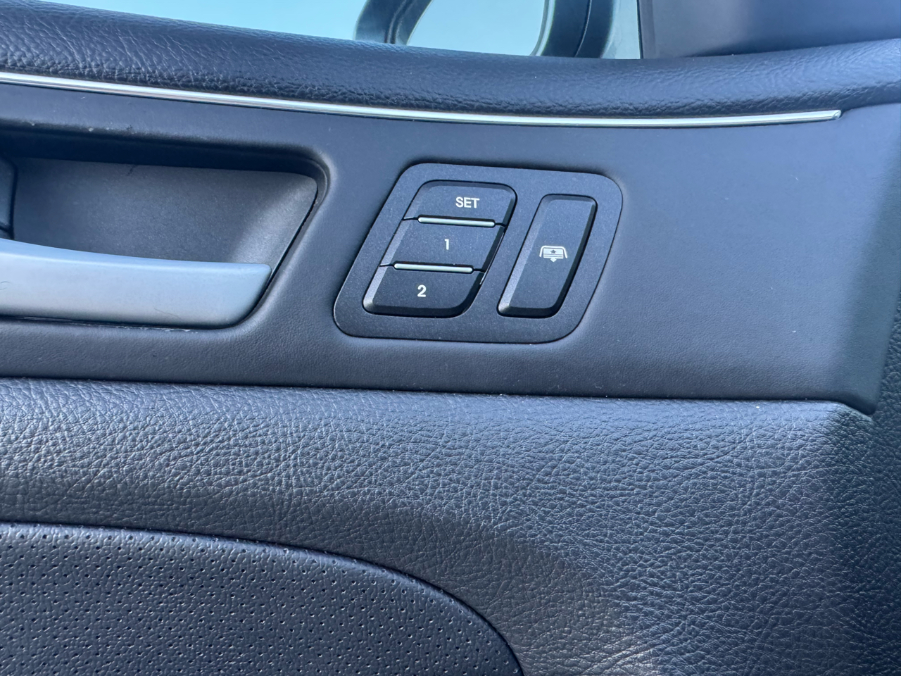 Hyundai Genesis 3.8L 2014