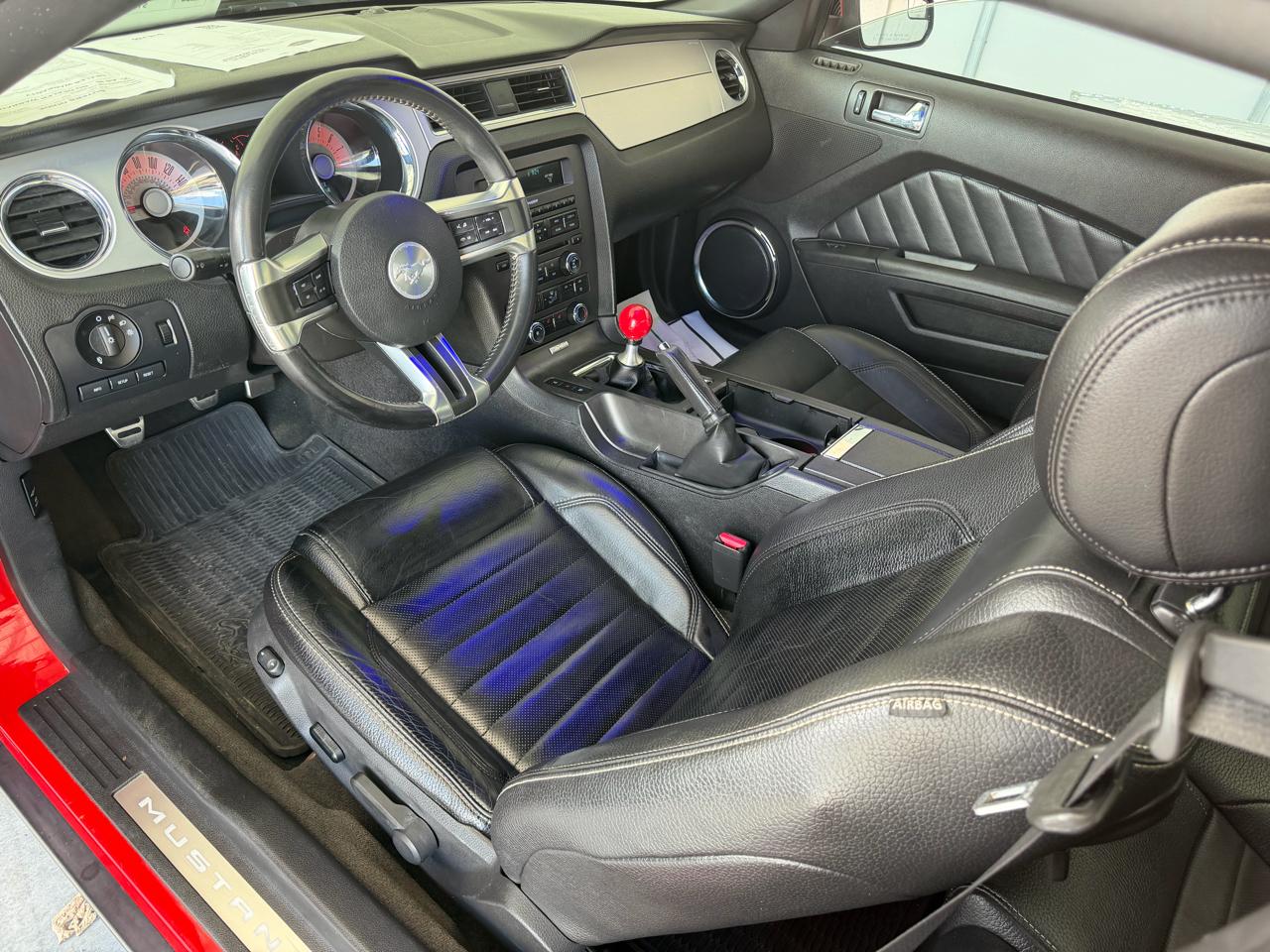 Ford Mustang GT Coupe 2012