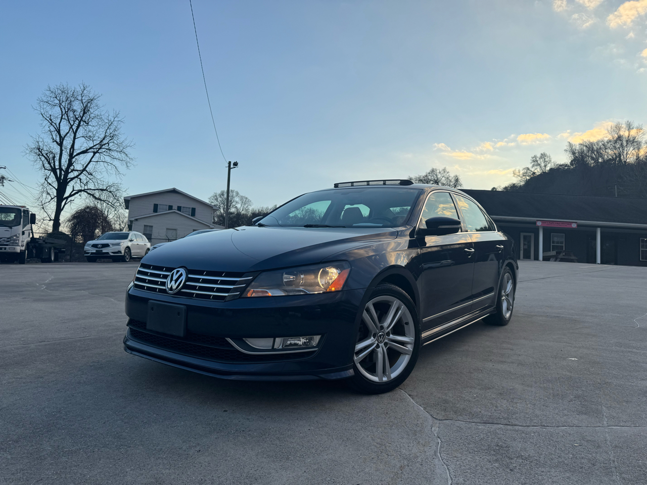 2015 Volkswagen Passat SEL Premium's photo